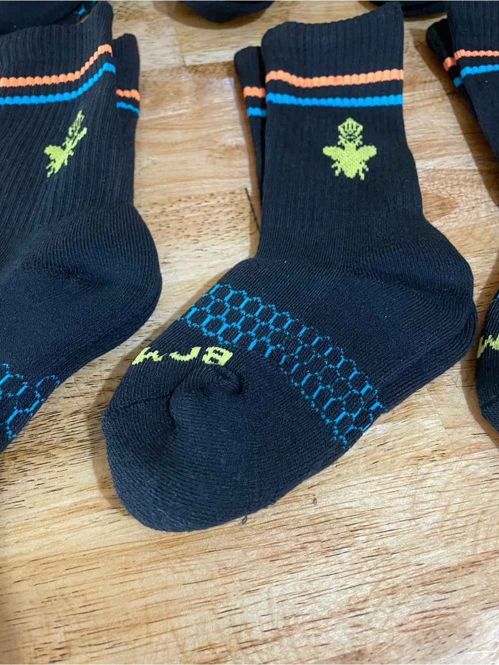 Kids Bombas  Bombas Black Athletic Crew Socks with Neon Green Logo - 6 Pack. XS